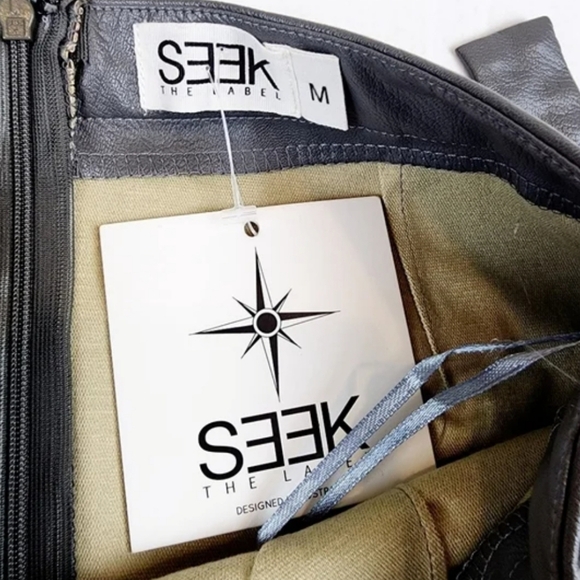 LF SEEK THE LABEL grey faux leather mini skirt - Picture 6 of 7